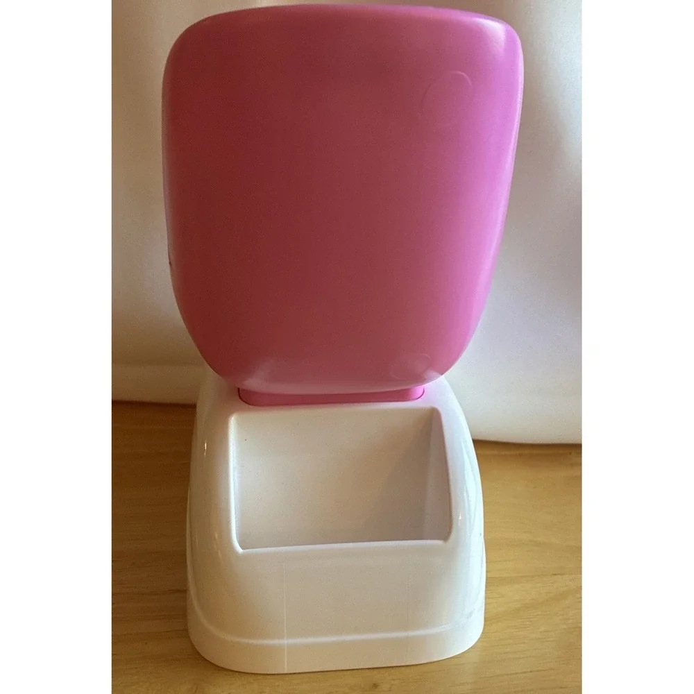 Barbie Mani Pedi Spa Chair And Teal Foot Tub GHN07
